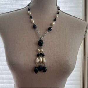 Elegant Vintage Black and White Beaded Necklace